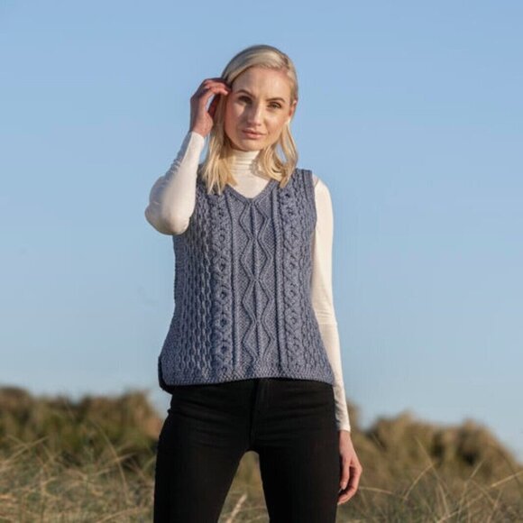 Ladies’ Aran 100% Merino Wool V-Neck Sweater Vest,  Blue Made In Ireland Size S - Picture 1 of 16